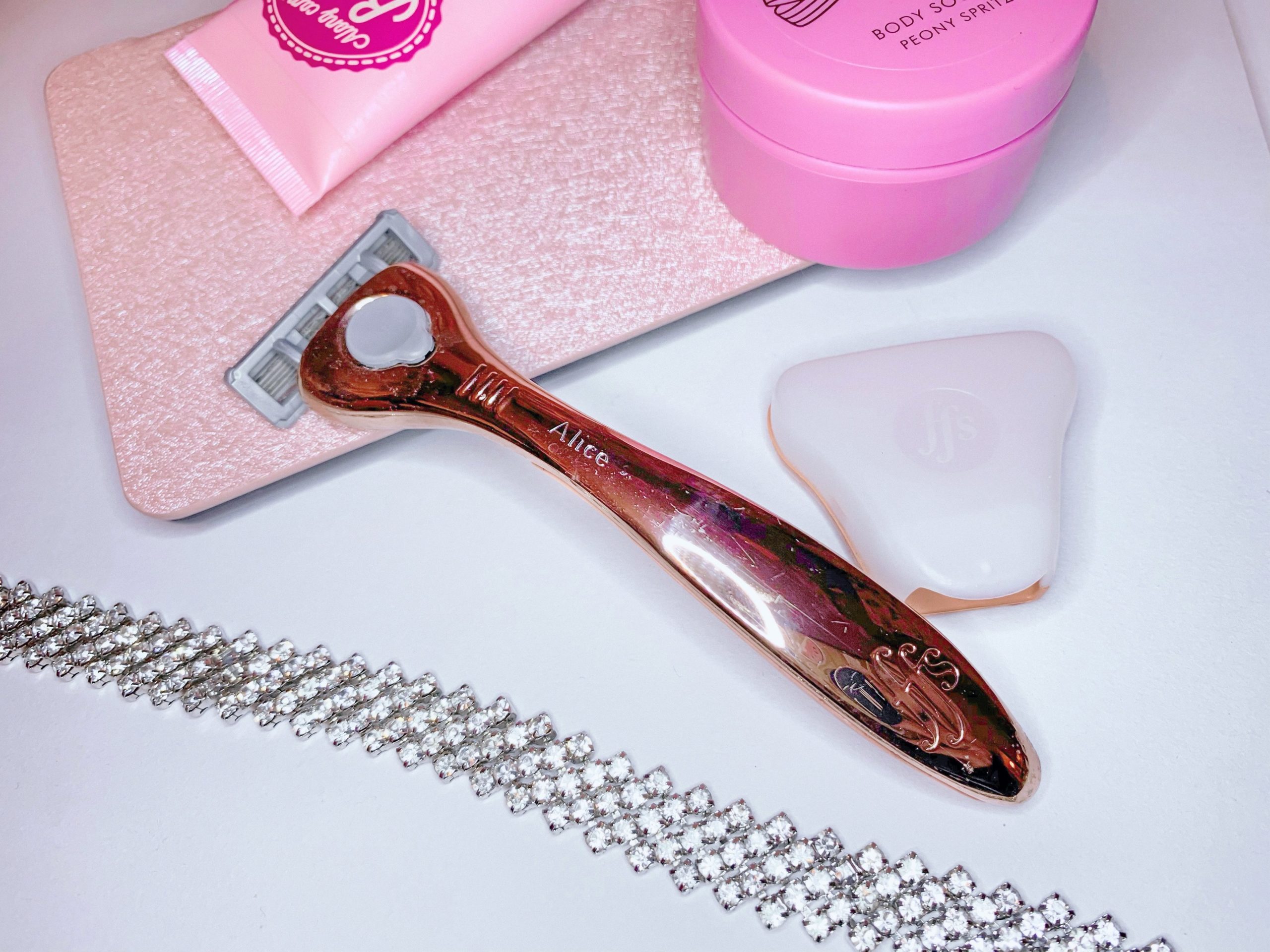 The Razor You NEED in Your Life – FFS Review